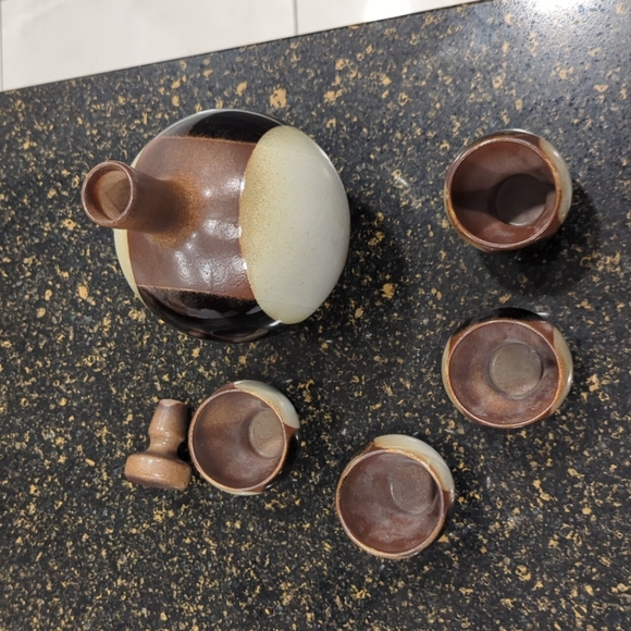 Pottery Decanter & Glasses - Picture 6 of 8